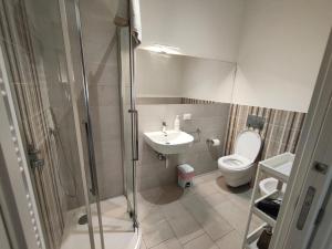 A bathroom at Il Giardino di Anna - Charming rooms in Cagliari