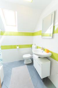 Koupelna v ubytování Apartma Jernej
