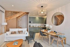 Posezení v ubytování Maison vue sur le chenal avec toit terrasse + 42 fotografií