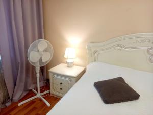 Voodi või voodid majutusasutuse ЦентрКомфорт 2х.комн.квартира toas