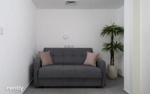 Luxury Apartments And Studios At Sea Side By Rently的休息区