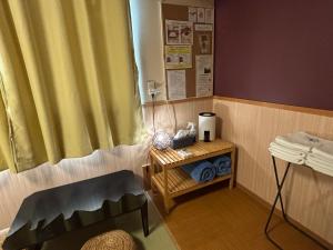 Příslušenství pro přípravu čaje a kávy v ubytování GuestHouse Guu