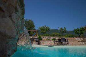 Der Swimmingpool an oder in der Nähe von Il Casato