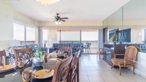 Gallery image of Sunny Charmed Life Spacious Premium Ocean Front Condo in Puerto Peñasco