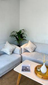 Billede fra billedgalleriet på شاليه فندقي غرفتين نوم مسبح وبانيو i Banī Ma‘n