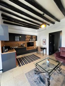 Gallery image of MAVI KONAK Butique Hotel Deluxe Rooms & Suites in Kérynia +28 photos