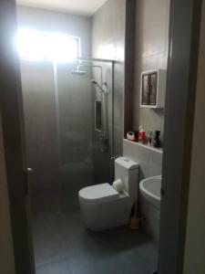 Koupelna v ubytování D'rose Homestay Kluang