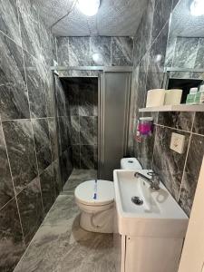 Koupelna v ubytování beydağı suit