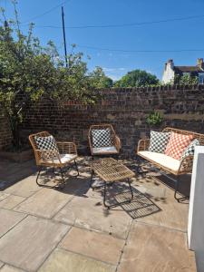 Ảnh trong thư viện ảnh của Trinity Garden Apartment - Margate Old Town ở Kent