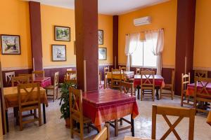 Restaurace v ubytování Hostal Sango Sierra de las Nieves