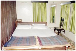 马图拉!!MATHURA HOTEL AGRA NEAR DWARKADHISH TEMPLE - Fully Air Conditioned Rooms - #Wi-fi #Parking #Restaurant - A Top Rated Hotel In MATHURA!!的相册照片