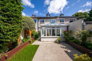 Zahrada ubytování Spacious and convenient 3 bed property in Swords