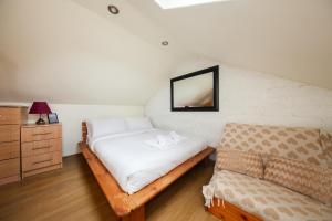 Postel nebo postele na pokoji v ubytování Spacious and convenient 3 bed property in Swords