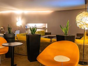 Гостиная зона в Novotel Setubal