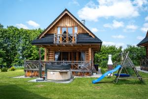Vonkajšia záhrada v ubytovaní DOMEK POD LIMBAMI III
