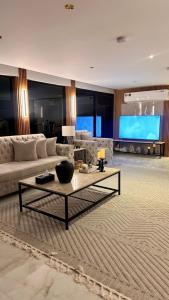 Φωτογραφία από το άλμπουμ του Seven Seas Diamonds Cruise στο Μουσκάτ +14 φωτογραφίες