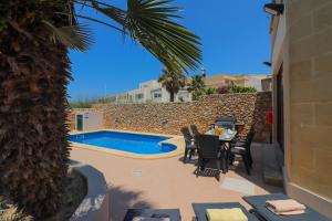 Afbeelding uit fotogalerij van Villa Fieldend - Gozo Holiday Home in Għarb