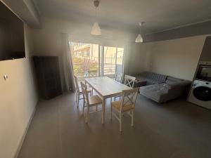 TV a/nebo společenská místnost v ubytování Ifi's apartment 2 bedrooms