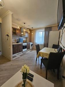 Η κουζίνα ή μικρή κουζίνα στο Shahumyan 188a Apartment