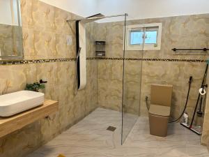 Φωτογραφία από το άλμπουμ του Eden House Apartments σε Ντζαμένα