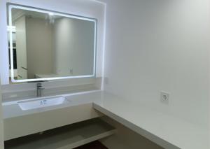 Ένα μπάνιο στο Sea view appartment 2, super cosy and comfortable, Potou, Yuyuan Lu