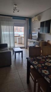 Kuchyň nebo kuchyňský kout v ubytování Apartamento 2ª Línea-Oropesa del Mar