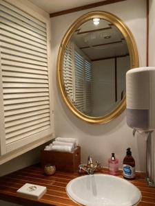 Mälardrottningen Yacht Hotel的一间浴室