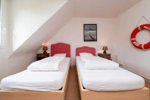 En eller flere senge i et værelse på Madig Azul - Maison Avec Piscine + 14 billeder