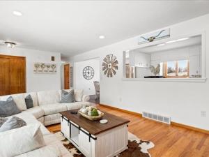Gallery image of Charming Farmhouse Retreat - King Suite 