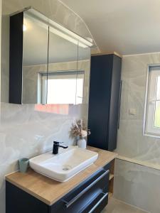 Ένα μπάνιο στο Apartment TwentyTwo
