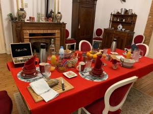 Gallery image of Manoir de la Gravette, Maison & Table d'Hôtes in Montauban