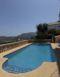Πισίνα στο ή κοντά στο Villa Estrellas