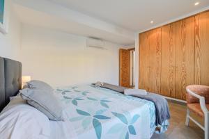 Postel nebo postele na pokoji v ubytování Villa Ca'n Tugores by Rentallorca