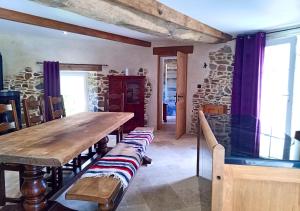 Posezení v ubytování Domaine La Synchronicité - Gîte et Chambres d'Hôtes