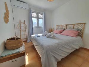 Voodi või voodid majutusasutuse Appartement Ti Balcon - Plage à 20m toas