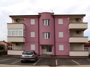 Budova, v ktorej sa apartmán nachádza