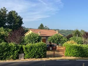 Gallery image of Casa indipendente con ampio giardino in Avaglio