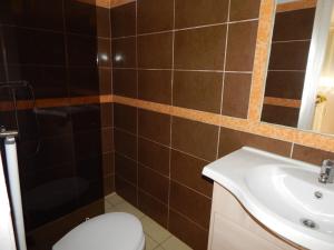 Vannituba majutusasutuses LiMa Apartman Ház