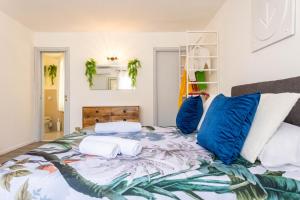 Giường trong phòng chung tại Terrazza Massimo UP