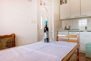 Kuchnia lub aneks kuchenny w obiekcie Apartment Pula 2