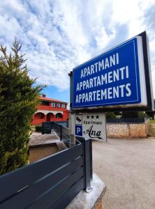 Certyfikat, podpis lub inny dokument wystawiony w obiekcie Apartment Pula 2