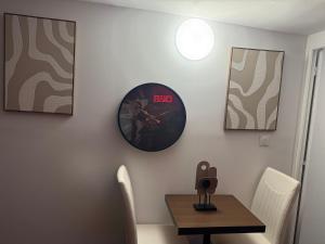 Posezení v ubytování Logement très calme