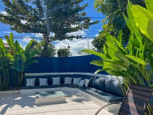 Zahrada ubytování Casa Brisa - WiFi, PISCINA e CAFÉ DA MANHÃ a 520m do CENTRO DE ARRAIAL