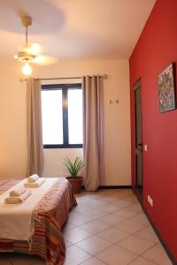 Letto o letti in una camera di Apt less than 100 steps to Sal Rei's best beach - Free Wifi