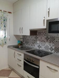 Kuchyňa alebo kuchynka v ubytovaní Casa la Viña- ALQUILER FAMILIAS Y PAREJAS