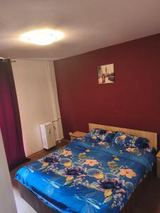 Postel nebo postele na pokoji v ubytování Apartament 3 camere zona centrala