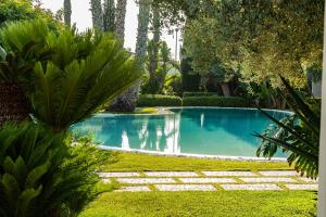 Bazén v ubytovaní Il Giardino degli Dei alebo v jeho blízkosti