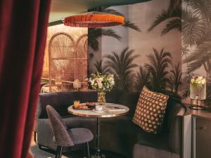 Posezení v ubytování Snob Hotel