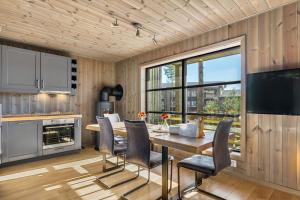 Dapur atau dapur kecil di Trysilfjell 24 by Vacation Trysil