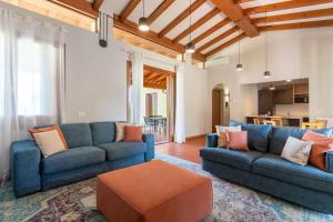 A seating area at Villa Selva